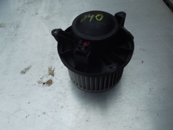 Nissan Navara D40 (2005- )Fűtőventilátor Motor