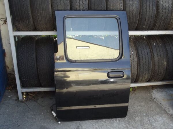 Nissan Navara D22 Bal Hátsó Ajtó